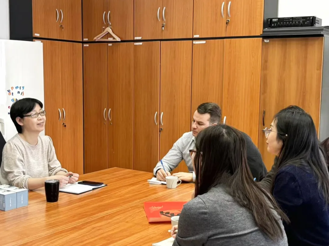 匈牙利赛格德大学孔子学院与比亚迪集团召开春季合作座谈会1