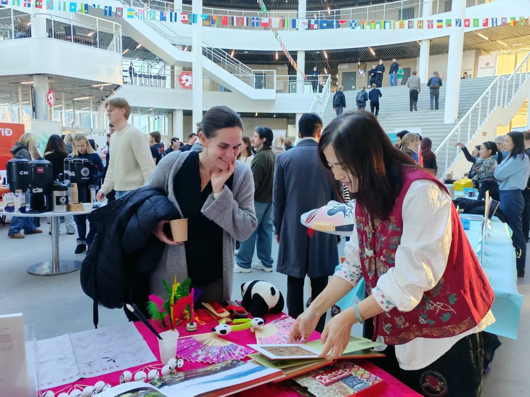 冰岛北极光孔子学院参加雷克雅未克大学2026年“国际文化日”活动2 图片