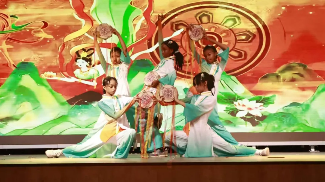 马达加斯加塔马塔夫大学孔子学院主办2026年“中国文化炫动塔马塔夫”春节庆祝活动2 图片