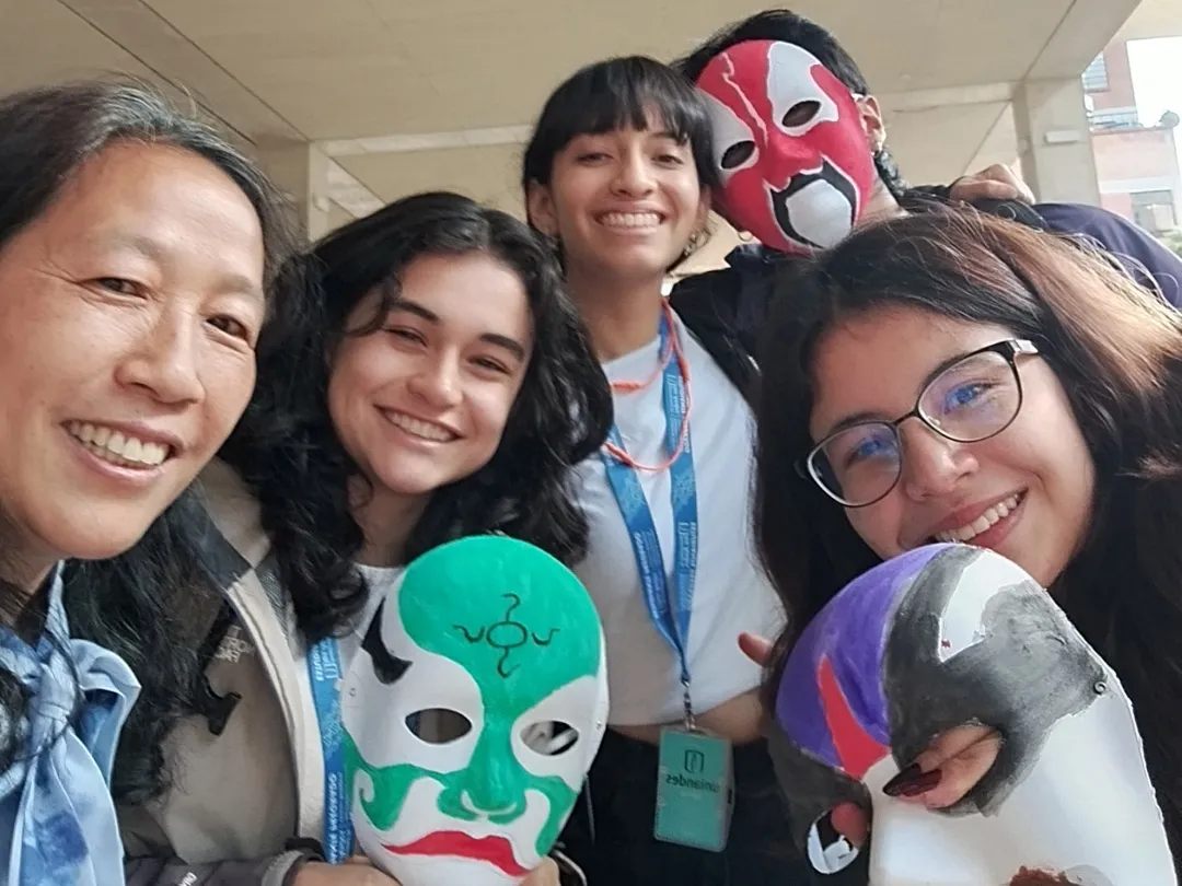 哥伦比亚安第斯大学孔子学院举办“寻生肖·迎新春”校园寻宝系列活动 图片