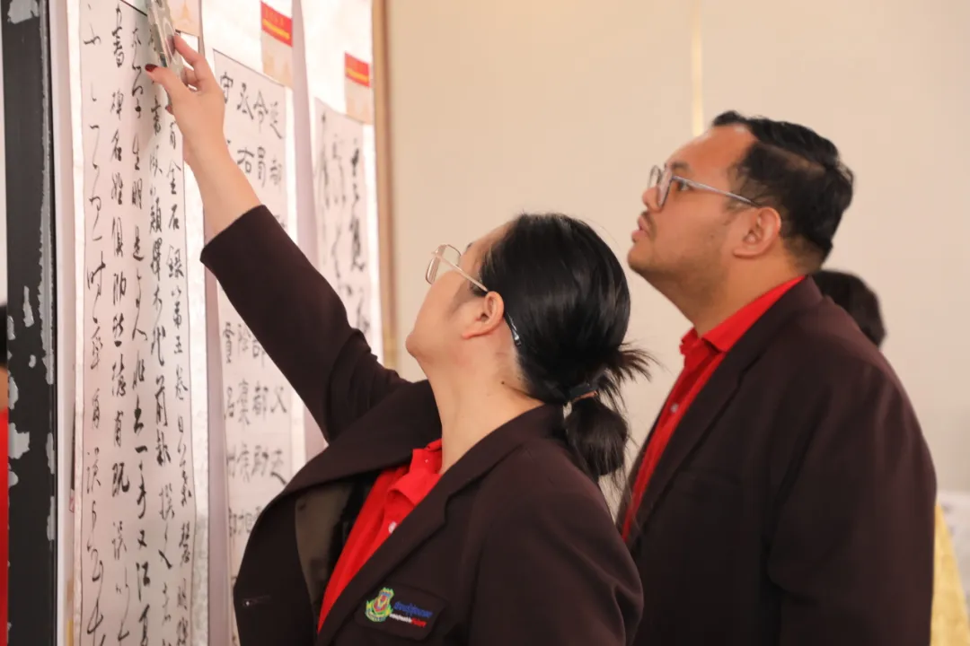 泰国玛哈沙拉坎大学孔子学院举办马年新春书法艺术展等春节系列庆祝活动 图片
