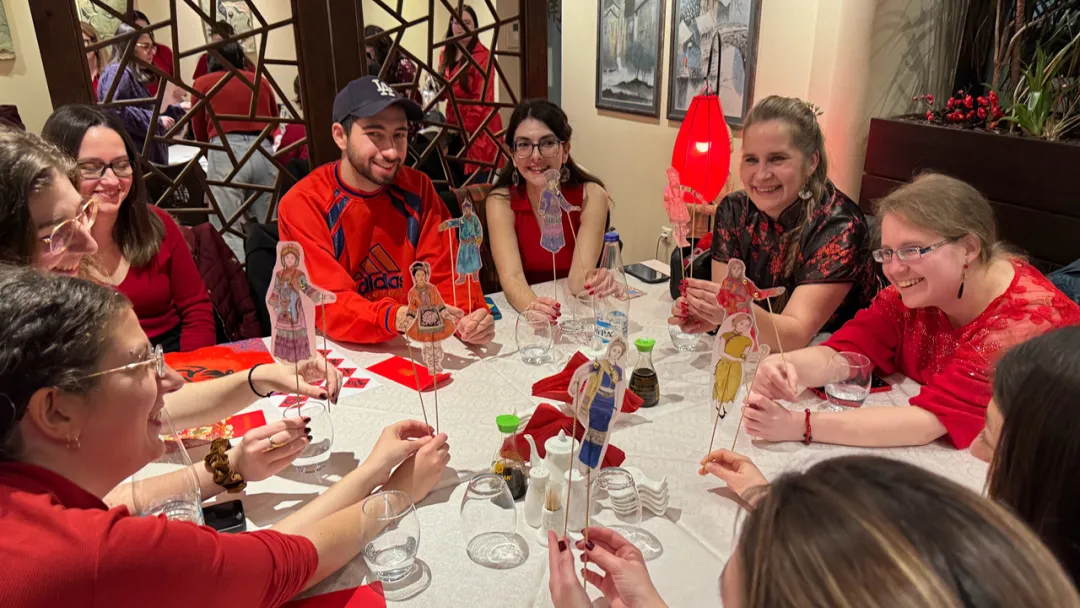 希腊亚里士多德大学孔子学院及其下设埃沃斯莫斯小学教学点举办春节系列庆祝活动 图片