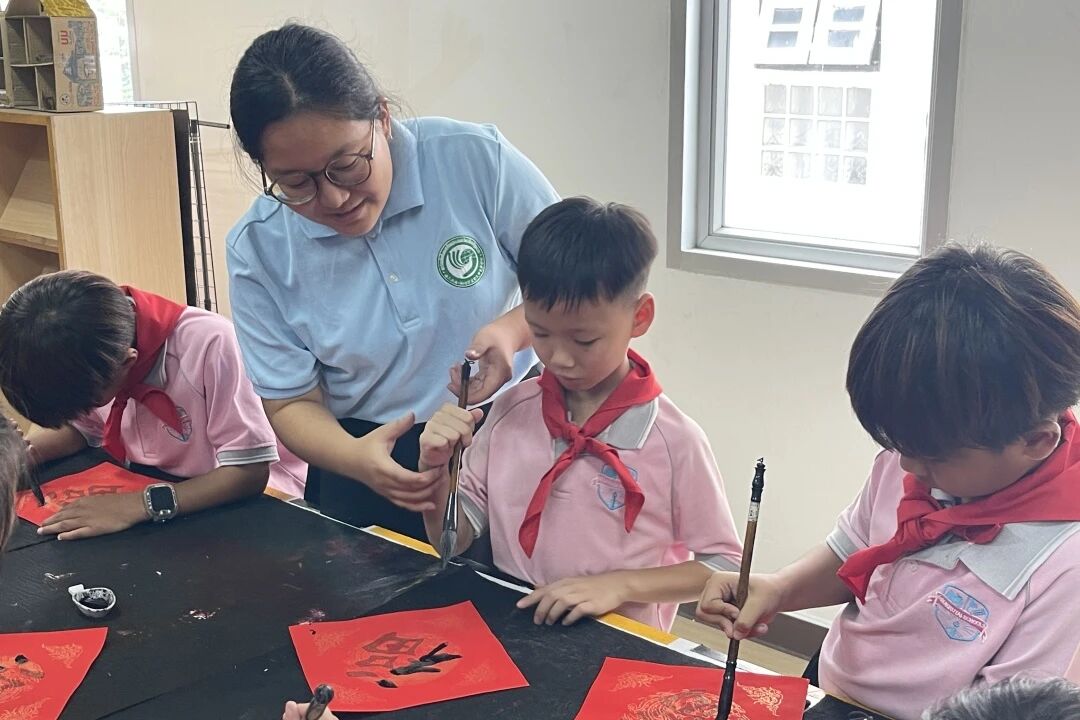 泰国海上丝路·帕那空皇家大学孔子学院联合举办中国文化体验活动2.jpg 图片