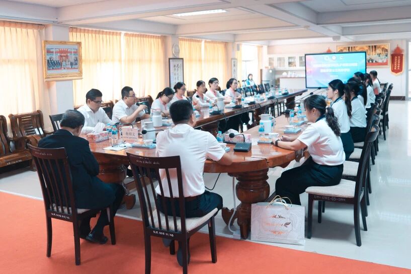 泰国芭堤雅明满学校孔子课堂与罗勇府公立光华学校举行座谈会1 图片